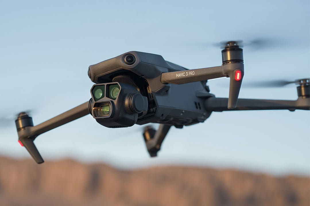 چرا پرواز با کوادکوپتر در ایران نیاز به مجوز دارد؟