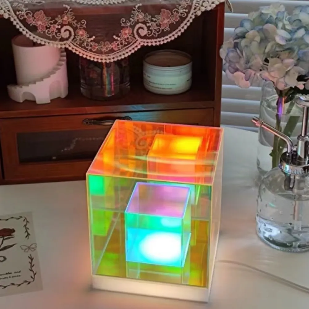 چراغ خواب مدل مکعبی